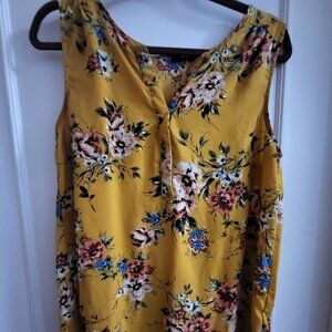 Zac & Rachel sleeveless top size medium